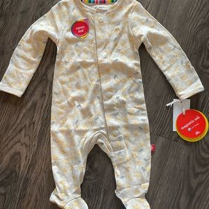 Magnetic Me girls footie